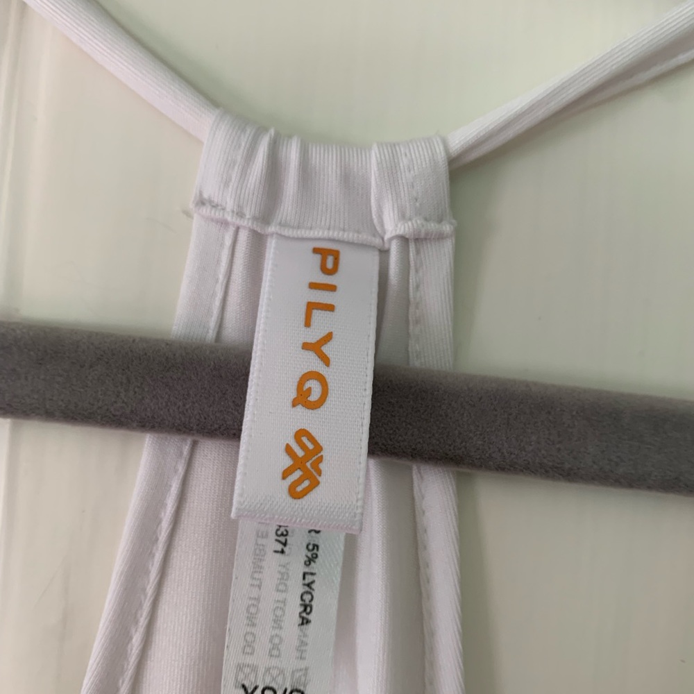 PilyQ beach coverup - Picture 2 of 3